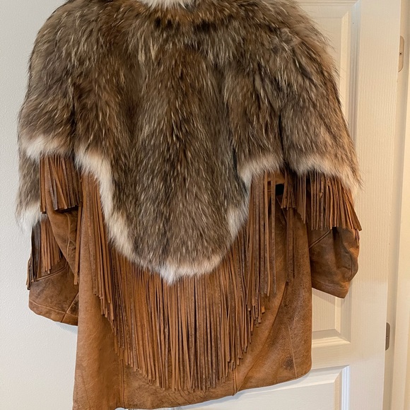 Ladies’ leather jacket - Picture 2 of 3